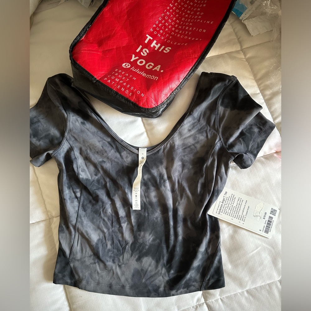 BNWT lululemon Align Tee- size 6 soft Nulu fabric crop  blue/grey swirl